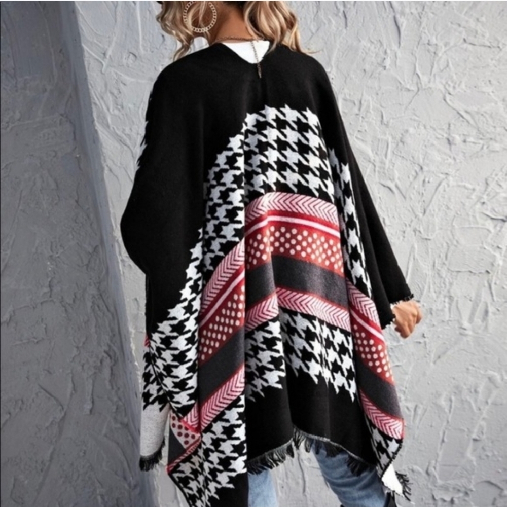 Stylish Black and Red Houndstooth Women's Sweater - Picture 6 of 6
